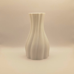Un diffuseur aux courbes douces, avec verre intérieur, pour diffuser vos fragrances préférées et créer une ambiance apaisante.
